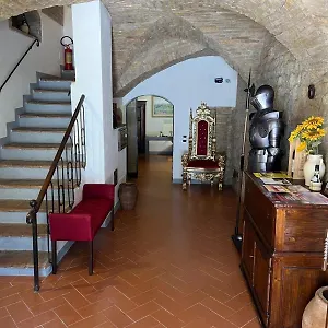 A La Casa Dei Potenti Гостевой дом Сан-Джиминьяно